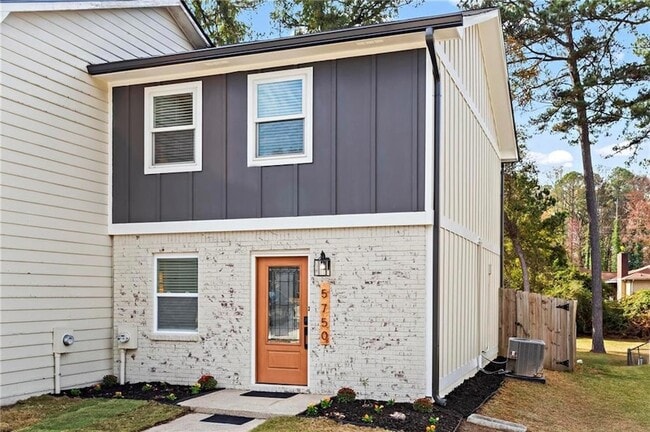 Photo - 5750 Old Gordon Rd