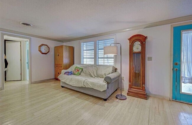 Photo - 1165 S Oxford Dr