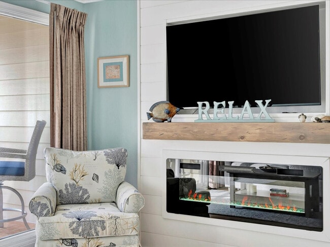 Building Photo - 2506 N Rocky Point Dr Unit ID1251988P