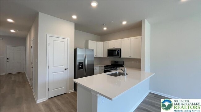 Photo - 1137 Martin Rd