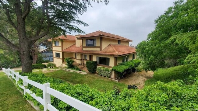 Photo - 2721 Broken Feather Ln