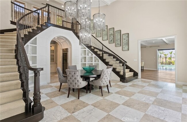 Photo - 121 Amber Sky