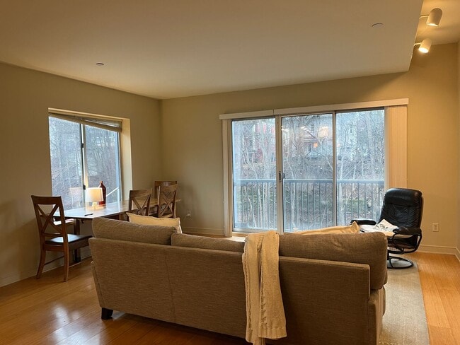 Photo - Gateway Commons