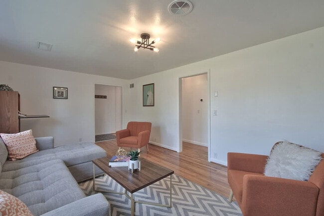 Photo - 1328 NE 9th Ave Unit SI ID1550272P