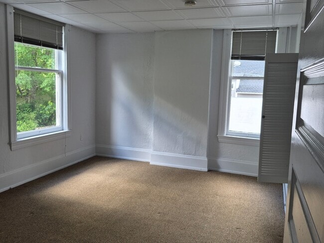 Photo - 516 N D St