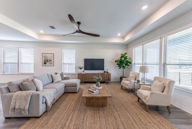 Photo - 2701 Webb Ave