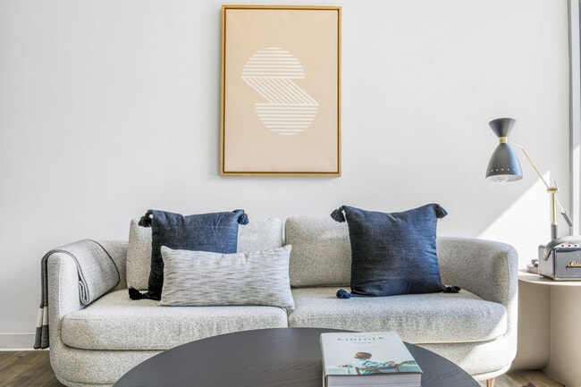 Photo - 5 Glassworks Ave Unit FL3-ID1289