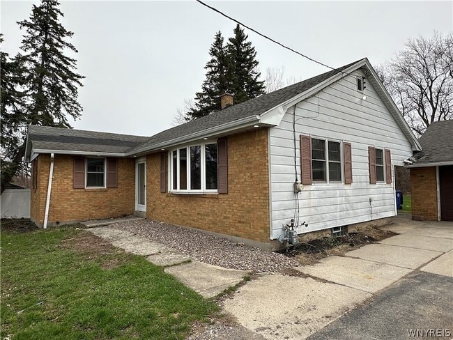 Photo - 2791 N Forest Rd