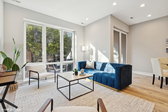 Photo - 3341 N Sheffield Ave Unit 4N