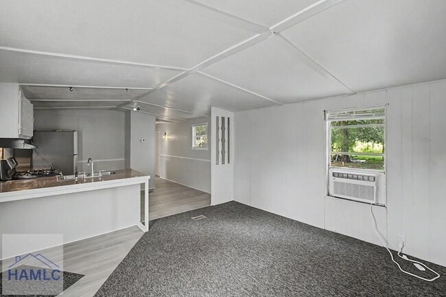 Photo - 1090 Old Sunbury Rd
