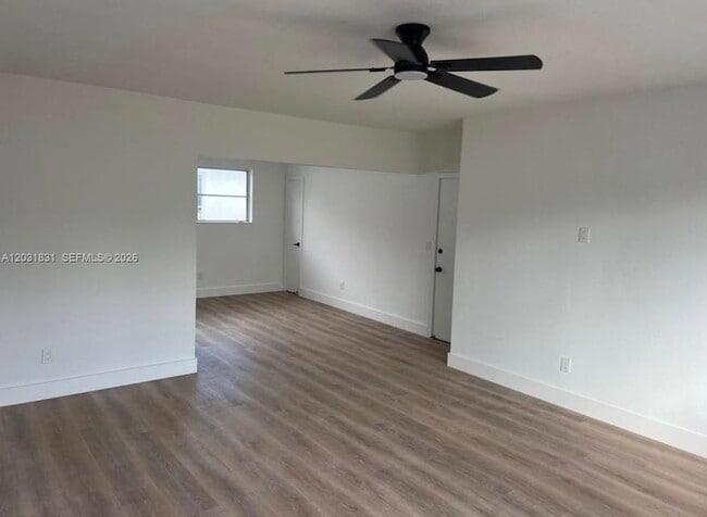 Photo - 7730 Byron Ave Unit 4
