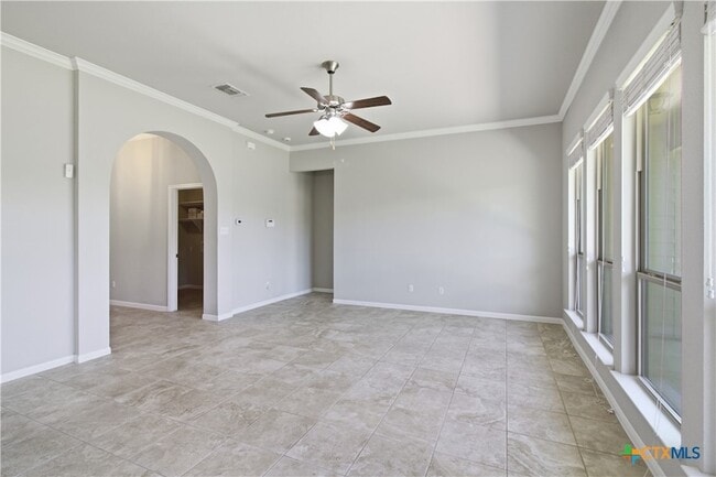Photo - 5716 Blackstone Dr
