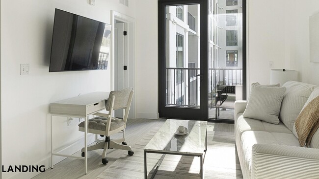 Photo - 1007 S Mint St Unit 731