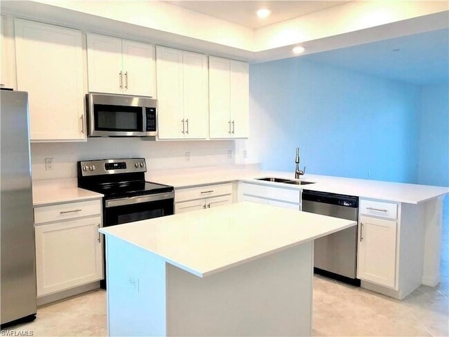 Photo - 43060 Greenway Blvd