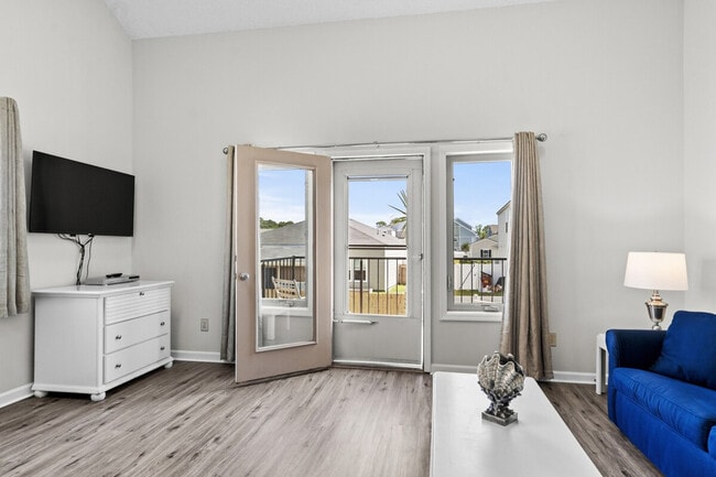 Photo - 216 Double Eagle Dr Unit ID1329043P