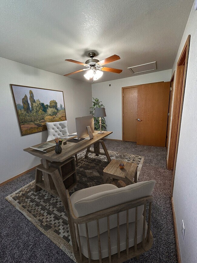 Bedroom Office - Pines at Southridge