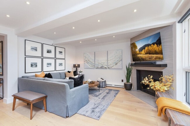 Photo - 600 E Main St Unit FL2-ID1021499P