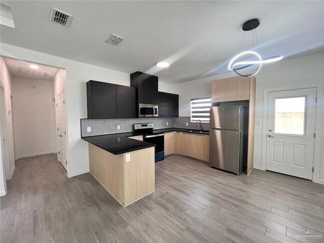 Photo - 3900 Ventura Ave Unit 1