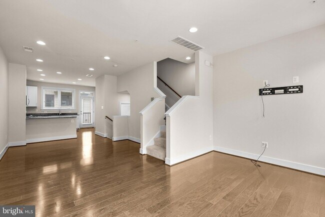 Photo - 10413 Fernwood Rd