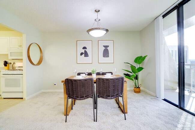 Photo - 320 23rd St S Unit FL14-ID1022516P