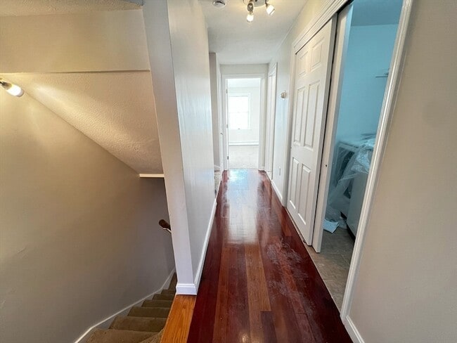 Photo - 86 Atwood St