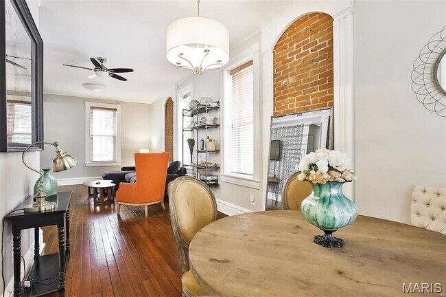 Photo - 2018 Senate St