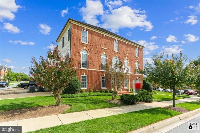 Photo - 189 Norwich Ln