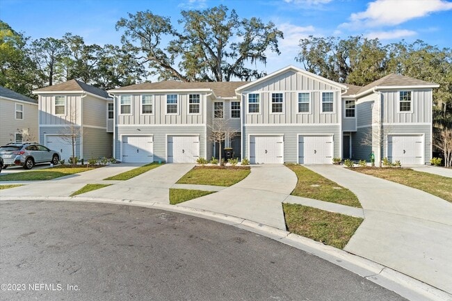 Photo - 5893-A Creekside Cir