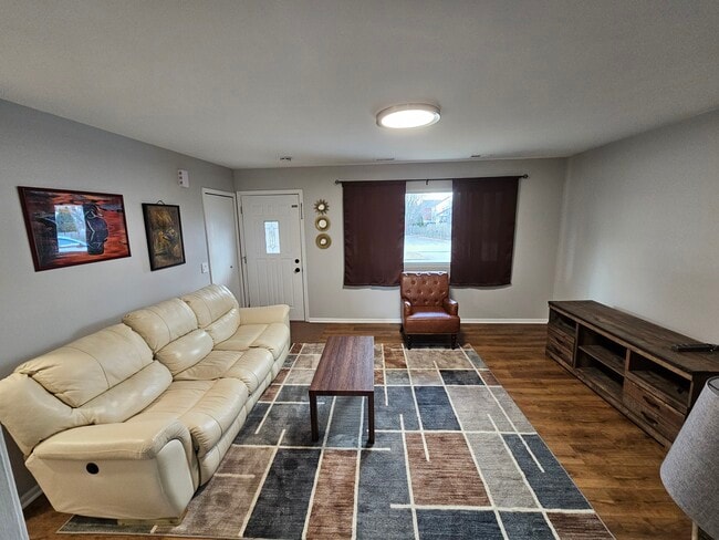 Photo - 30W637 Whispering Winds Dr