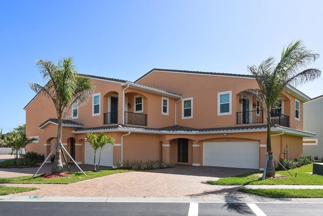 Photo - 132 Mediterranean Way Unit SI ID1044468P