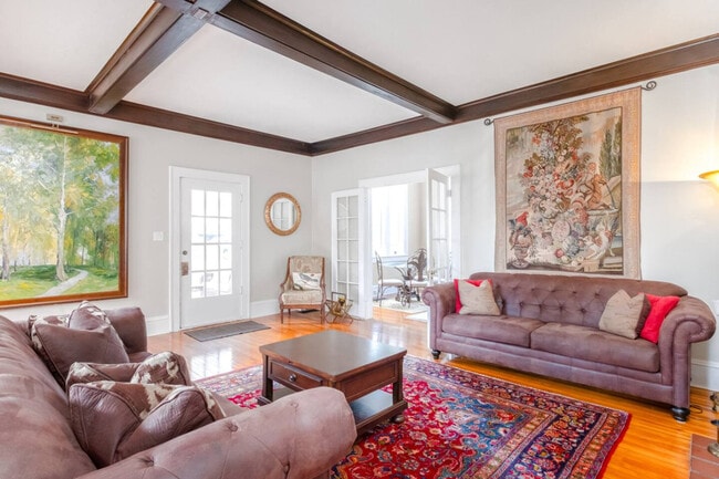 Photo - 406 NE 7th Ave Unit ID1359115P