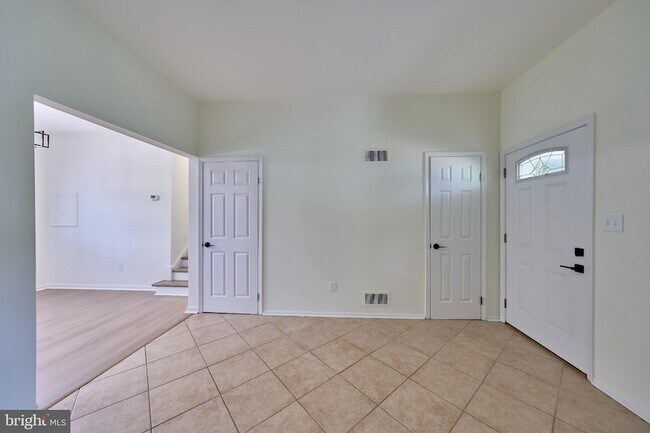 Photo - 2924 Gracefield Rd