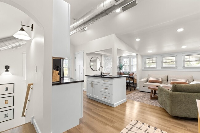 Photo - 221 Ardmore Dr Unit ID1262764P