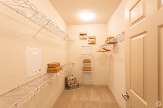 1BR 1BA - 835 SF - Faudree Ranch Apartments