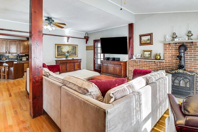 Photo - 353 Cherry Lane Rd Unit SI ID1386134P