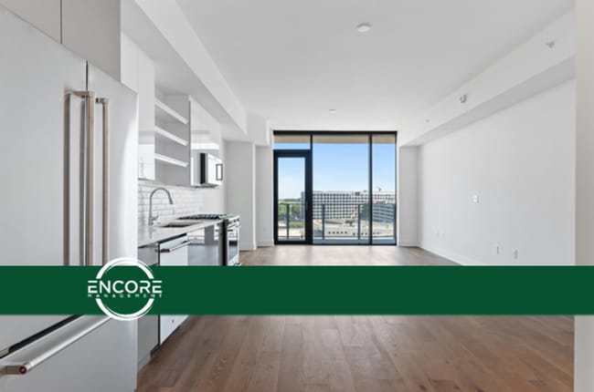 Photo - 788 West Midtown