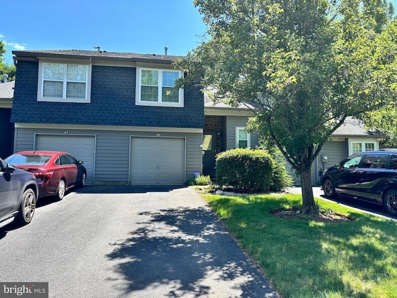 Photo - 21 Andover Cir