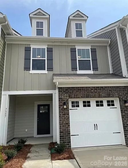 Photo - 7157 Bentz St