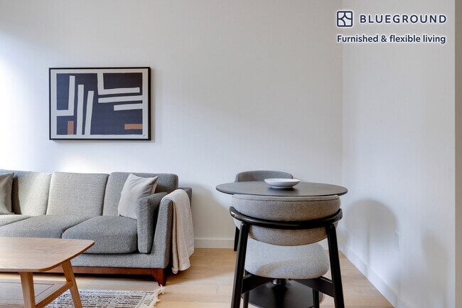 Photo - 244 W 29th St Unit FL17-ID2144