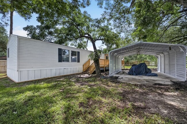 Photo - 2122 Koster Rd