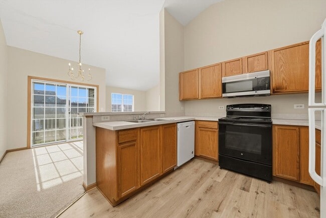 Photo - 417 Silverstone Dr