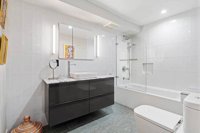 Photo - 7 E 129th St Unit ID1330812P