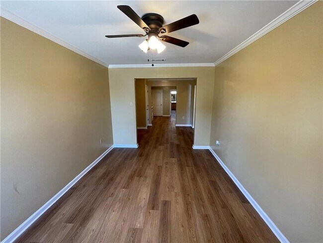 Photo - 5730 Marigny St