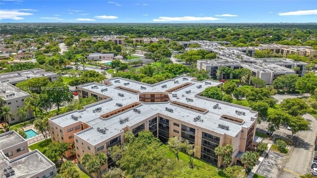 Photo - 8420 SW 133rd Avenue Rd Unit 412