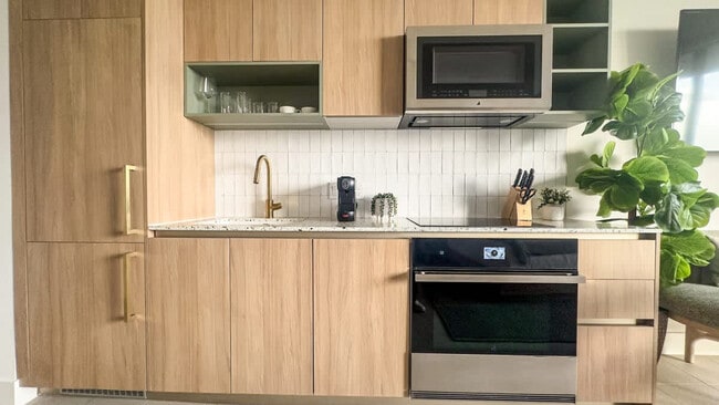 Photo - 601 NE 1st Ave Unit ID1240645P