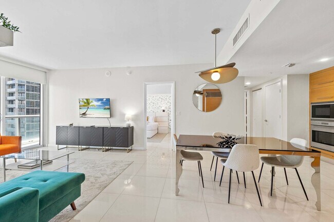 Photo - 485 Brickell Ave Unit SI ID1347574P