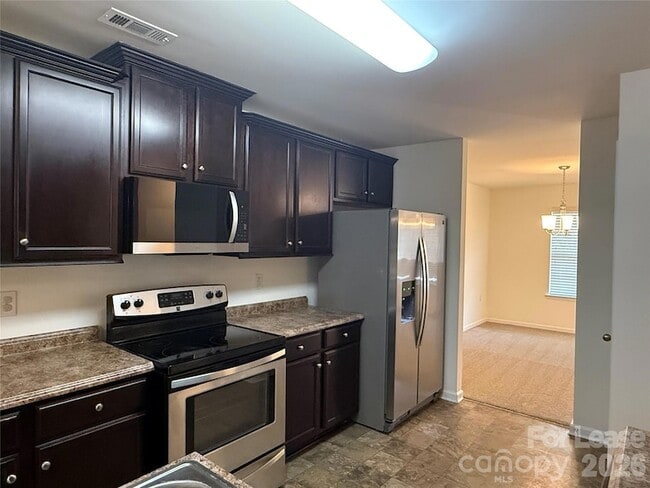 Photo - 1933 Stoney Pointe Cir