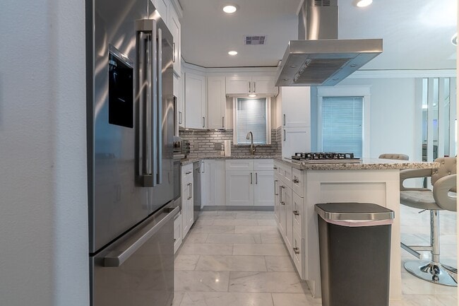 Photo - 1801 Rosenberg St