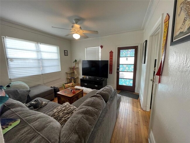 Photo - 2312 E 9th Ave