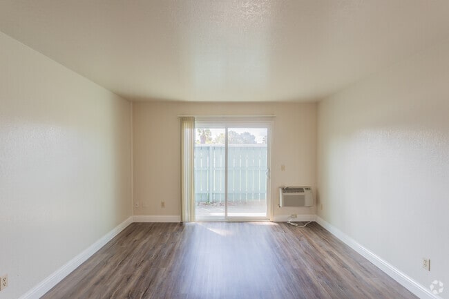 1BR 1BA - Peppertree Apartments